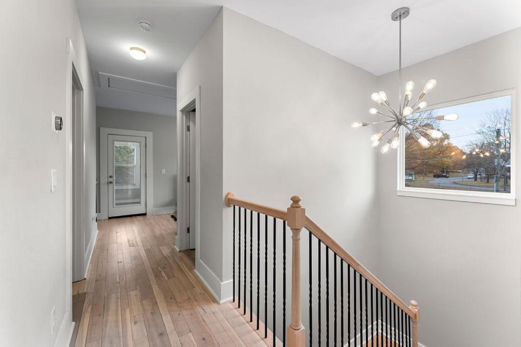Large Modern Home Centrally Located With Hot Tub AtlantaAtlanta  Kültér fotó