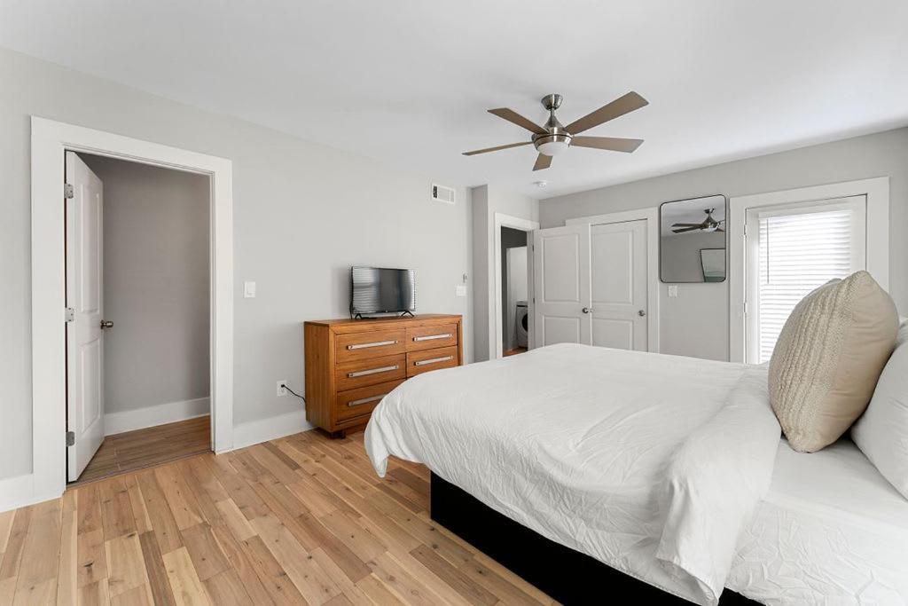 Large Modern Home Centrally Located With Hot Tub AtlantaAtlanta  Kültér fotó