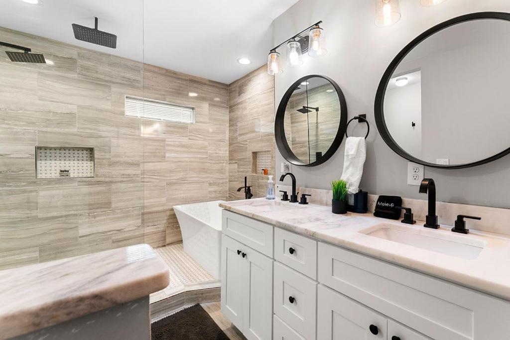 Large Modern Home Centrally Located With Hot Tub AtlantaAtlanta  Kültér fotó